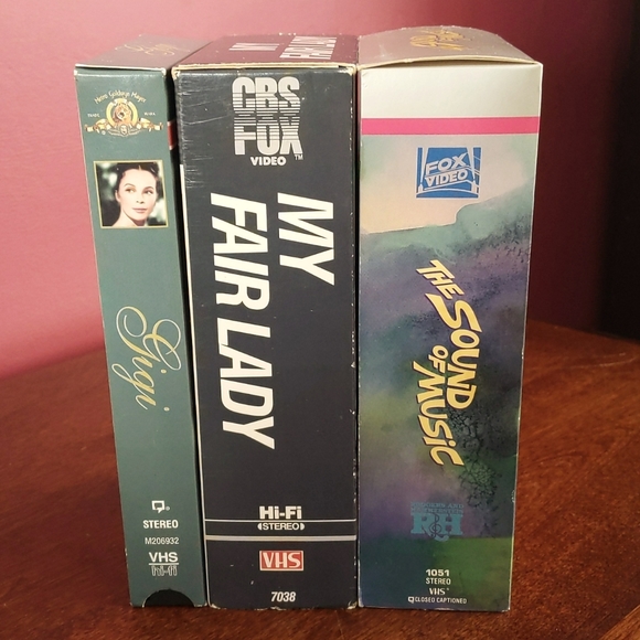 VHS Classic Musicals Bundle - Picture 1 of 7